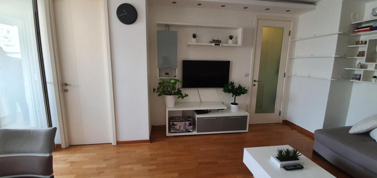 Royal Apartment Belvill Beograd Bagian luar foto