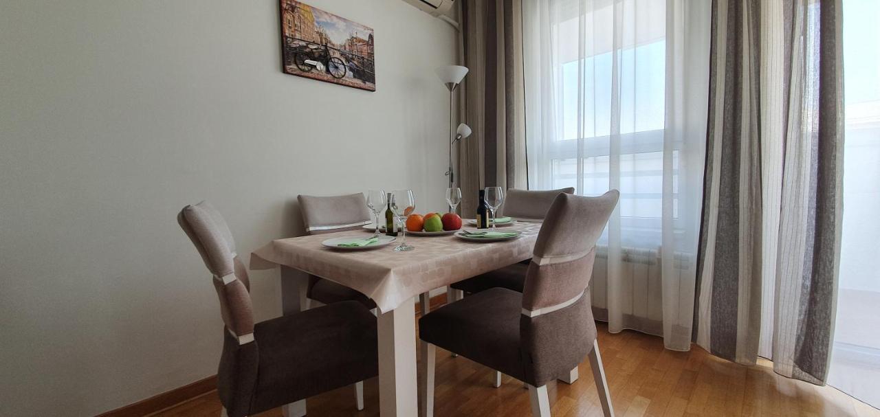 Royal Apartment Belvill Beograd Bagian luar foto