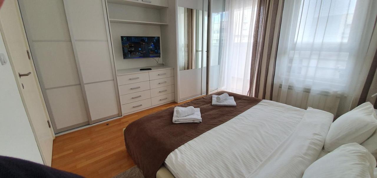 Royal Apartment Belvill Beograd Bagian luar foto