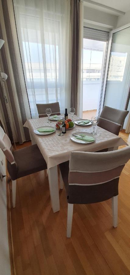 Royal Apartment Belvill Beograd Bagian luar foto
