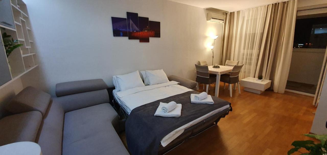 Royal Apartment Belvill Beograd Bagian luar foto