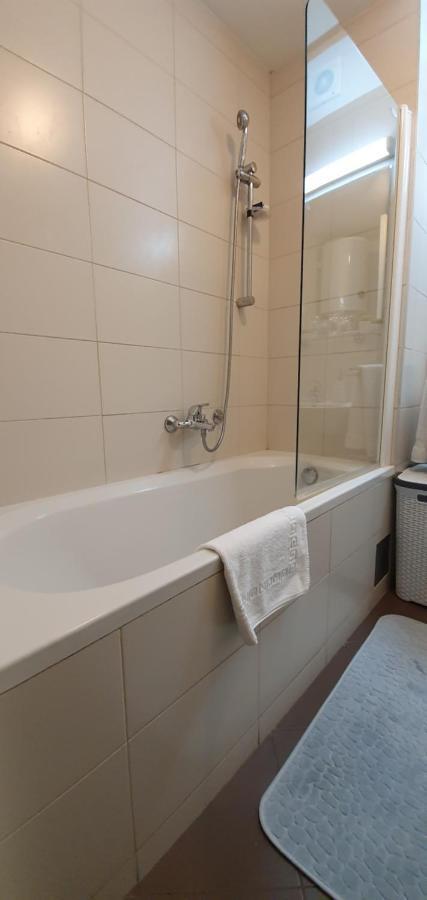Royal Apartment Belvill Beograd Bagian luar foto